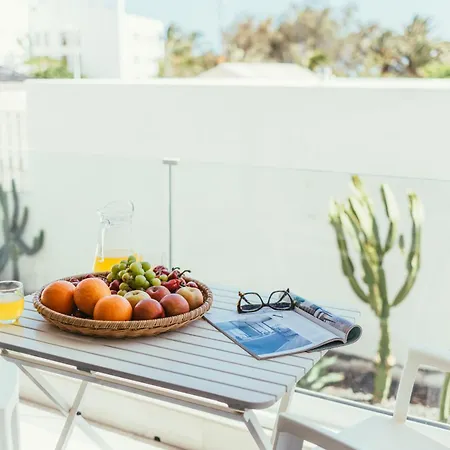 Playa Chica - Cozy & Comfy, Balcony, 2 Min To Beach * بويرتو ذيل كارمين