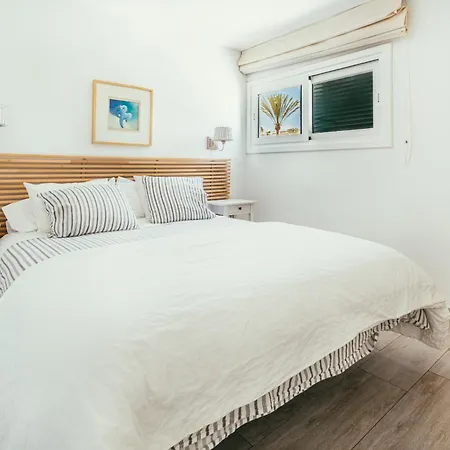 شقة Playa Chica - Cozy & Comfy, Balcony, 2 Min To Beach *