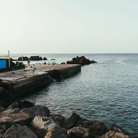Playa Chica - Cozy & Comfy, Balcony, 2 Min To Beach بويرتو ذيل كارمين