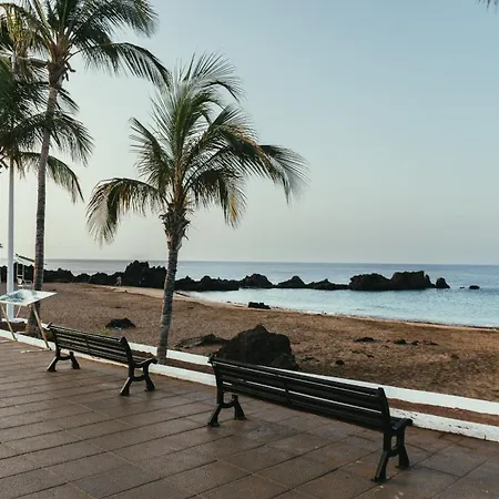 شقة Playa Chica - Cozy & Comfy, Balcony, 2 Min To Beach